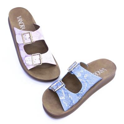 China Fashion Trend Colorful Slippers Latest Designs Ladies Flat Summer Stylish Slides PU Outdoor Slippers for sale