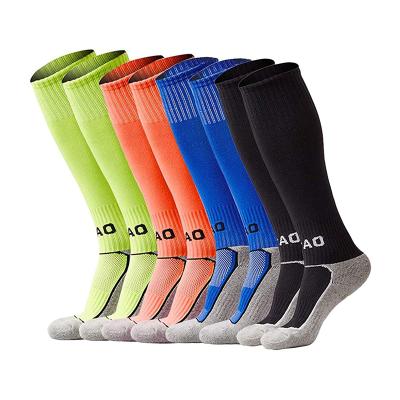 China Breathable Wholesale Non-slip Sports Running Compression Cotton Custom Sports Football Socks For Men for sale