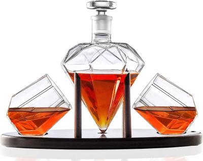 China Viable Empty Liquor Amazon Whiskey Set Diamond Decanter With Wood Base For Alcohol Rum Wine Whiskey Tequila for sale