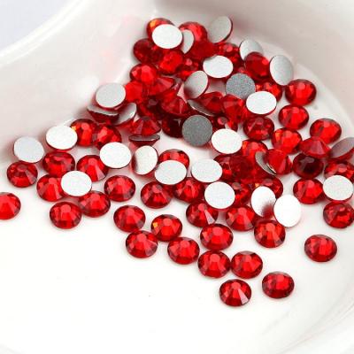 China Red Color Heat Fix Rhinestones Lead Free Crystal Material For Bag / Garment for sale