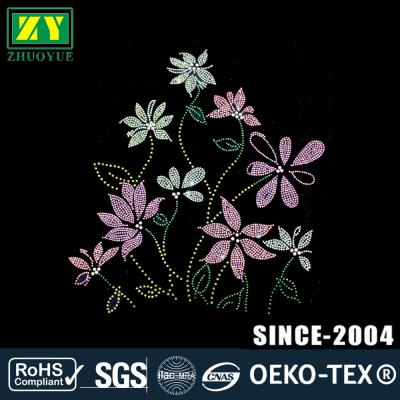 China Flower Shape Hot Fix Rhinestone Motif Wear Resistant High Brightness for sale