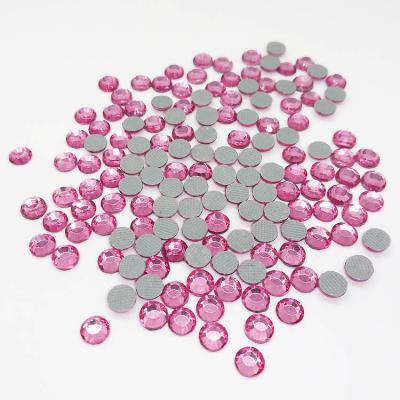 Cina 10ss rotondo Crystal Hotfix Rhinestones Heat Transfers coreano in vendita