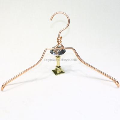 China DISPLAY gold metal wire aluminum hanger for clothes display for sale