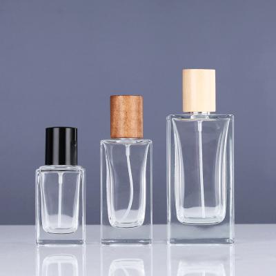 China Wholesale Cosmetic Luxury 30ml Refill Bottles 50ml 100ml Perfume Glass Perfume Bottles With Sprayer for sale