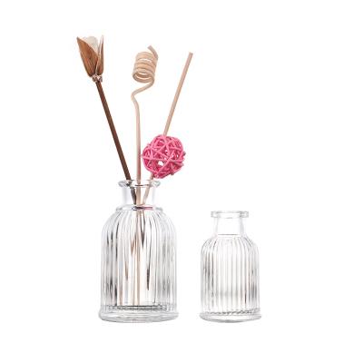 China Custom Glass Reed Diffuser Bottle Crystal Ball Clear Shape 40ml 100ml 200ml Aromatherapy With Glass Ball Cap for sale