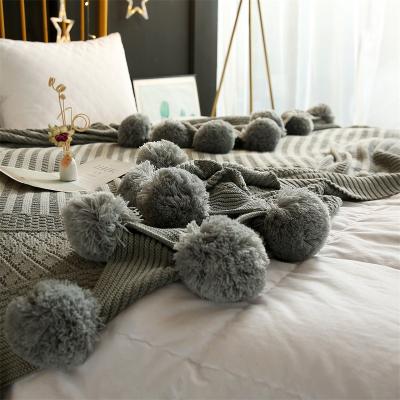 China High Quality Washable Decoration Wool Knitted Ball Woven Blanket Popular In All Seasons for sale