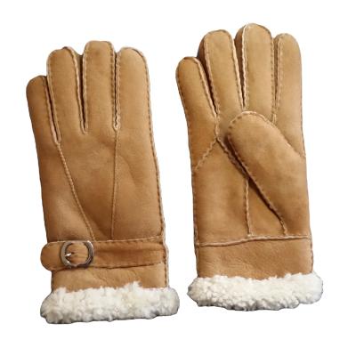 China 2021 Plain Fashion Winter 100% Handmade Wholesale Winter Gloves for sale