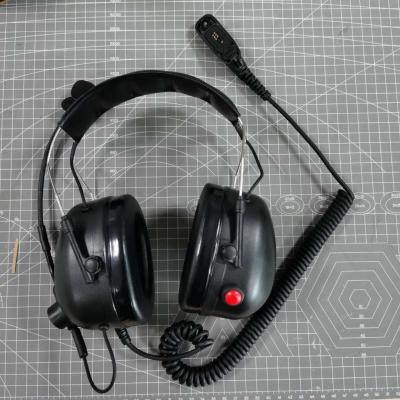 Cina Earpiece High Noise Canceling Headset With Flexible Boom Microphone For P8268 GP328D GP338D P8608 Etc Two Way Radio in vendita