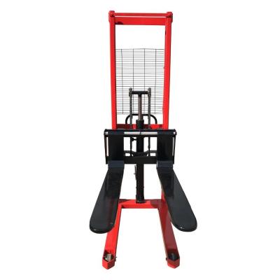 Cina 1.6m 2m 2.5m 3m sollevamento manuale idraulico carrello elevatore pallet stacker per piccoli magazzini in vendita