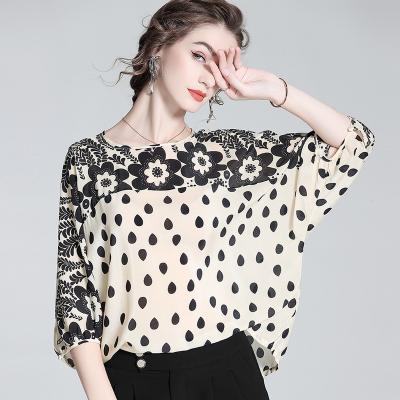 China Anti-pilling Factory customization top for ladies 100% silk shirts batwing sleeve casual tops for ladies for sale