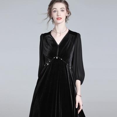 China Anti-wrinkle High-end elegant casual dresses bubble sleeve black velvet dresses temperament midi dress for sale