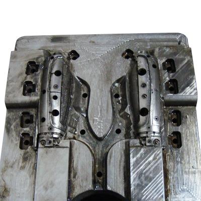 China Plastic Injection Plastic Mold For Casting Automotive Parts for sale