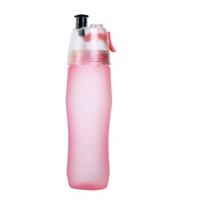 China Large Sustainable Capacity 740ml Maximize Pleasure Squeezing Drinking Water Mist Spray Frosted Plastic 25oz Bottle With Lid for sale