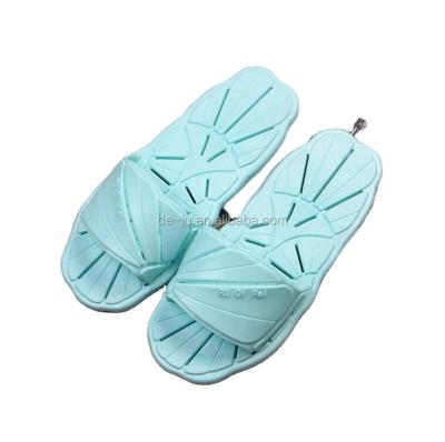 China Single Plastic Slipper Thin Hole Acupressure Slipper for sale