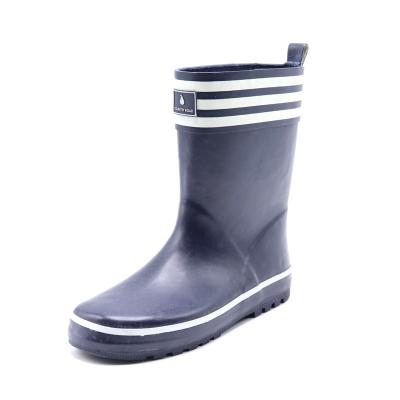 China Factory price fashion trend men's cheap silicone rain boots waterproof rain boots dark blue shoes for sale