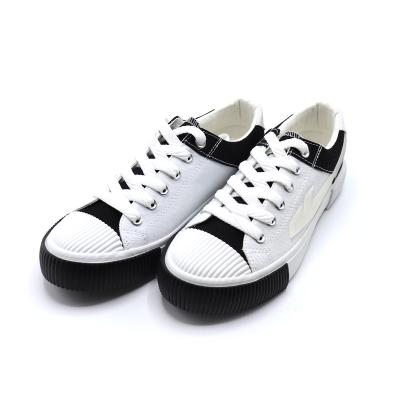 China Brand New Fashion Trend Canvas Shoes Couples Unisex Casual Shoes Skateboard Shoes For All Seasons for sale