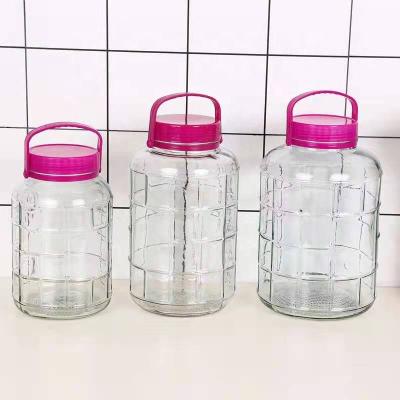 China Large Size Freshness Preservation Storage Glass Jar With Tap, Glass Beverage Dispenser With Plastic Lips 0.8L/1L/1.5L/2L/3L/5L for sale