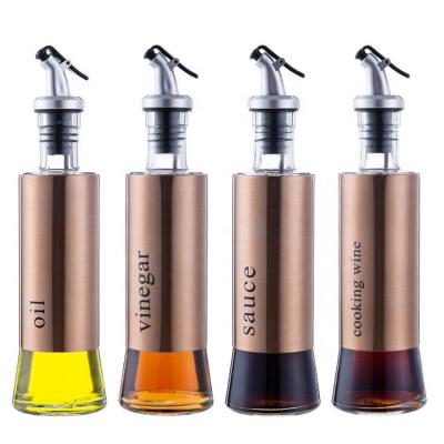 China Eco-Friendly 750ML Kitchen Oil Dispenser High Quality Glass Frying Oil Bottle Kitchen Glass Vinegar Bottle Oil Dispenser for sale