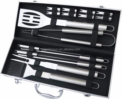 China Easily Cleaned 16 PCS Stainless Steel BBQ Tool Kit With Aluminum Case for sale