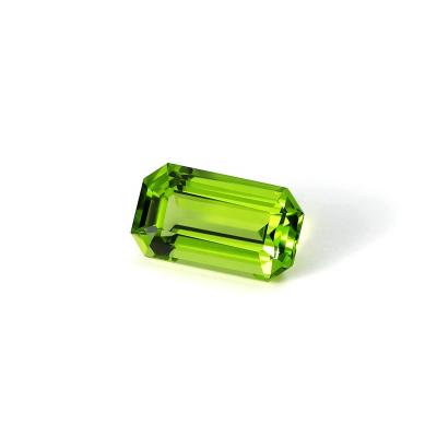 China Birefringence and Pleochroism CS Gems in Lasting 3rd Party Current Valuation Grc Ngtc Gemstone Rectangle Octagon Price High Grade Peridot for sale