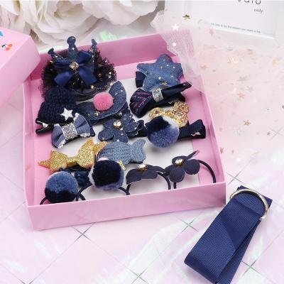 China Fashion Factory Wholesale 18 Pcs New Arrive Helen Kids Girls Birthday Hair Clips Gift Rewards Set Box Packaging for sale