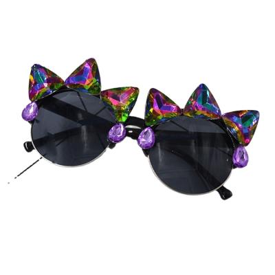 China 2021 Fashion Sunglasses Tide New Inlaid Children's Diamond Glasses Cute Flower Sunglasses Fashion Cat Eye Retro Shape Party for sale