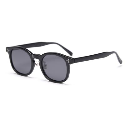 China Men's Sunglasses Mirror Ladies Shades Driving Beach Glass Latest New Style Tr90 Female Fashion Sun Glasses for sale