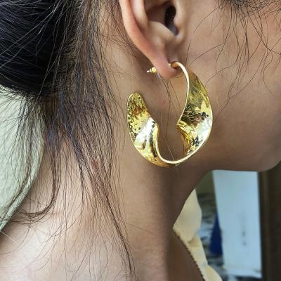 China Retro Design Jewelry Emery Gold Hoop Earrings Solid Earrings Trendy Oval Thick Simple Geometric Circle Earrings for sale