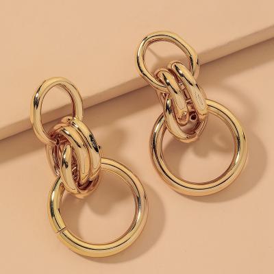 China TRENDY punk irregular link chain statement metal gold color fashion geometric earrings for women statement jewelry for sale