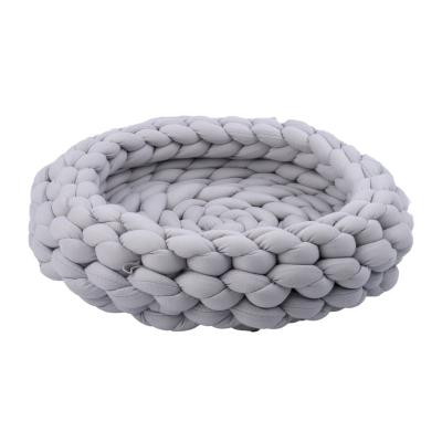 China Breathable Handmade Washable Soft Core Filled Yarn Knitting Material Hand Woven Pet Bed for sale