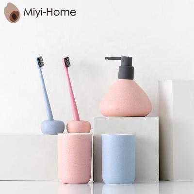 China New Modern Ceramic Wedding Gifts Stocked Home Accessories Bathroom Products for Guests Handy Toiletry Accessories Set for sale