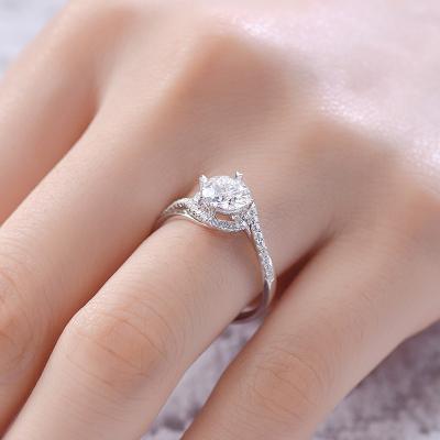 China Fashionable Custom Rings Jewelry Women Wholesale 18K Gold Diamond Rings for sale