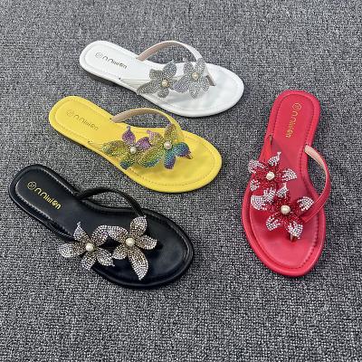 China WL086 Fashion Trend Women's Summer Slippers 2022 Flat Elegant Shoes for sale