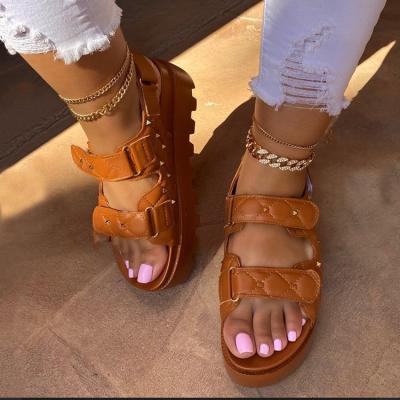 China WL072 Fashion Trend Women Summer Beach Flat Sandals for sale