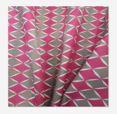 China Memory Square Grid Printed Taffeta Fabric For Garment Lining for sale