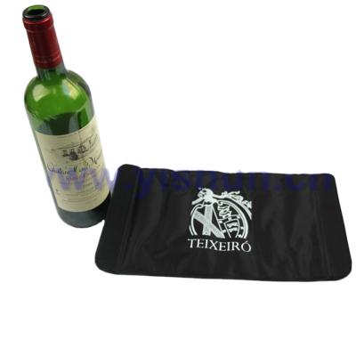 China Plastic Bottle Cooler Gel Ice Pack Wine Bottle Cooler Bag Best Selling Cooler for sale