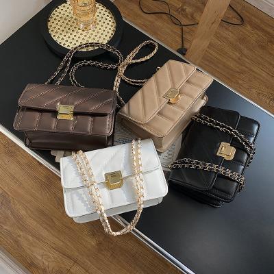 China High quality women's bag 2021 new wave fashion square bag small personality style Korean simple Western simple diagonal chain lock shoulder bag for sale