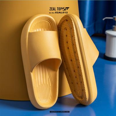 China Fashion Trend Plain Custom Black Men's Eva Yeezy Durable Female Anti Slip Bedroom Slide Sandals Summer Beach Walk Waterproof Slippers For Women for sale