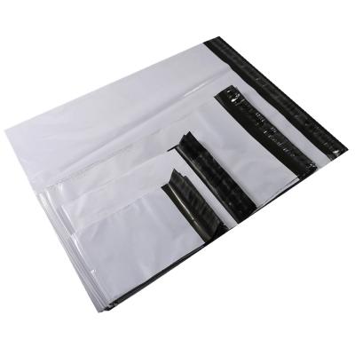 China Disposable Strong Adhesive Mailing Bags Poly Mailing Bags For Apparel Mailers for sale