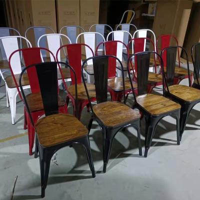 China Retro Industrial Factory Cheap Outdoor Furniture Cafe Restaurant Antique Chairs Vintage Tolix Industrial Stackable Metal Dining Chair and Table for sale