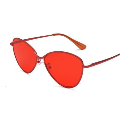 China Custom Logo Summer Fashion High Quality Vintage Women's Oversized Metal Sunglasses Fashion Sun Glasses for sale