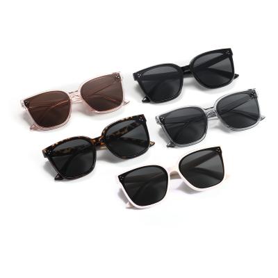 China Fashion Sunglasses Customized Design Fashion Retro Fashion Vintage Acrylic Women's Plastic Sunglasses for sale