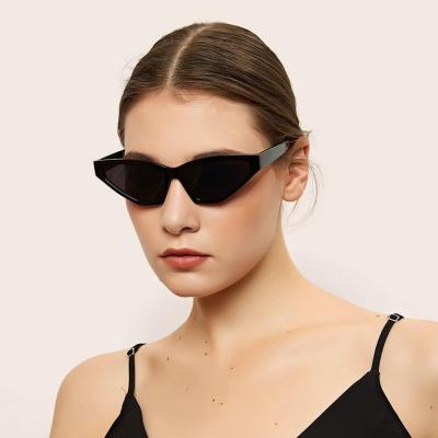 China Customized Promotional Cheap Wholesale Fashion Sunglasses Women Shape Sunglasses for sale