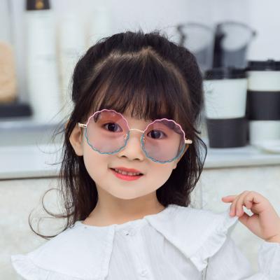 China Fashion Sunglasses Wholesale Fashion Baby Boy Girl Cute Round UV400 Polarized Glass Children Kids Sunglasses for sale