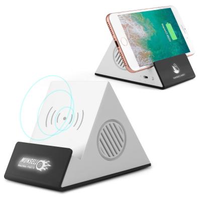 China Wireless Charger For Cell Phone Wholesale Phone Stand Blue Tooth Speakers Portable Wireless Charger Speaker Led Blue Tooth Speaker for sale