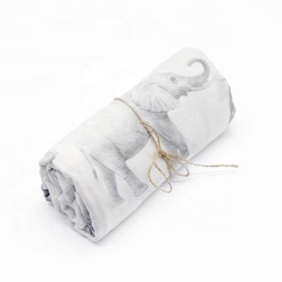 China Custom Gray Baby Warmer Muslin Blankets Baby Wrap Rabbit Muslin Muslin Cotton Comforter Blanket Pink Safety Blanket for sale