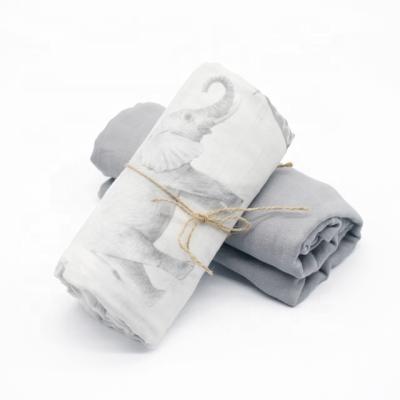 China Custom Print HOT Baby Muslin Wrap Blanket Wholesale Organic Muslin Wrap Blankets 100% Cotton Organic White for sale