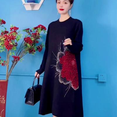 China Autumn and winter breathable thick sweater skirt in the mother's youth sweater skirt loose large size women's long skirt 2021 new dress women for sale