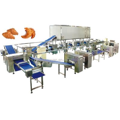 Cina HYZZJ-600/800 high precision croissant injection machine/automatic cake cream filling machine in vendita