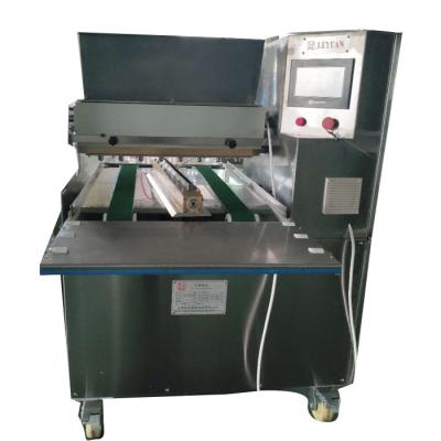 Cina Cake Forming Small Bakery Machine HYDXJ-400/600/800 Multifunctional Small Bun Cake Wire Cutting Cookies Making Machine Price in vendita